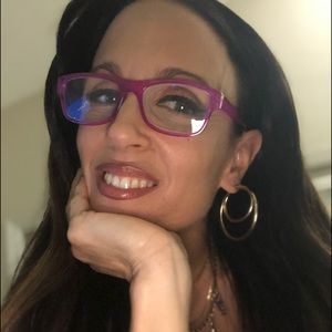 Meet your Posher, Lynette